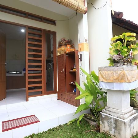 Gembala Homestay Убуд Экстерьер фото
